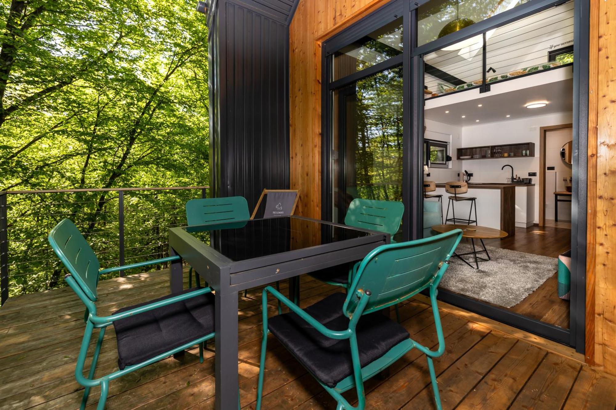 Tree Elements Treehouse Retreat Apartment Slunj Ruang foto
