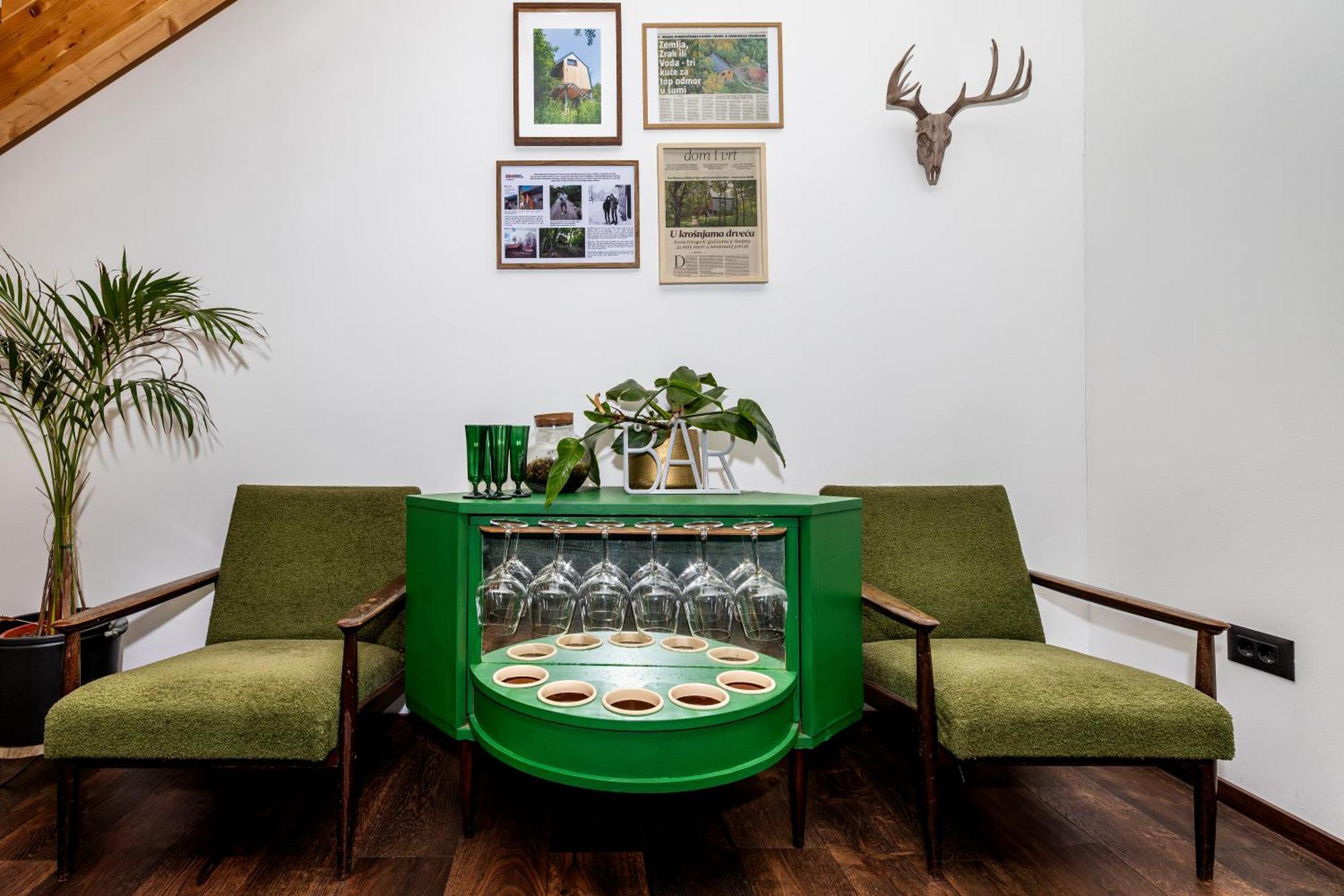 Tree Elements Treehouse Retreat Apartment Slunj Bagian luar foto